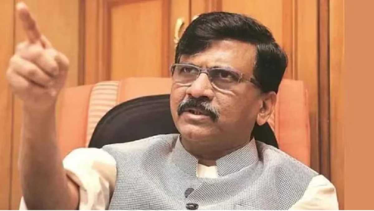 शिवसेना यूबीटी नेता संजय राउत ने महाराष्ट्र डीजीपी पर लगाए फोन टैपिंग के आरोप